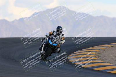 media/Oct-03-2022-Moto Forza (Mon) [[5f077a3730]]/Beginner Group/Session 5 (Turn 12)/